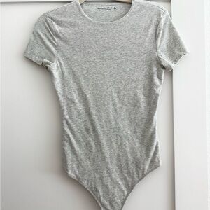 Abercrombie & Fitch Heather Gray Scoop Neck Bodysuit